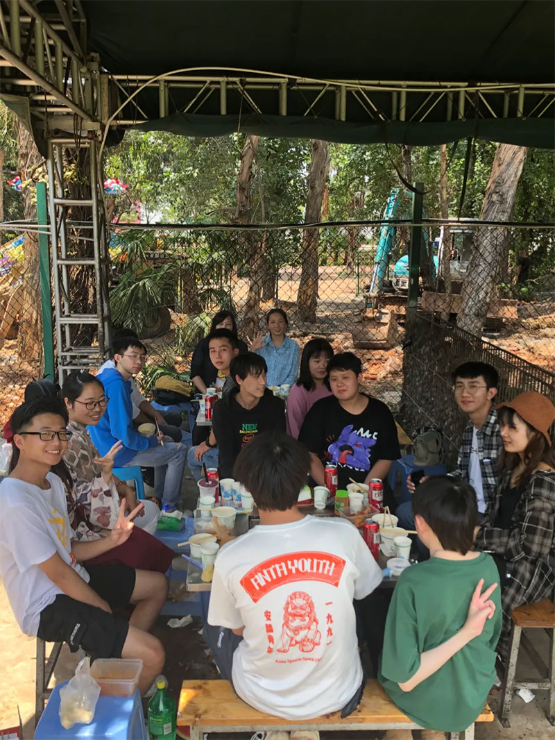 愛因森教育2020級半年制平面設計21班團建活動